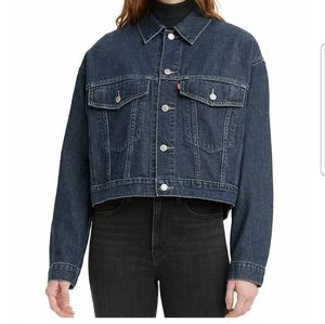 《NEW》Levi's Cropped Denim Trucker Jacket